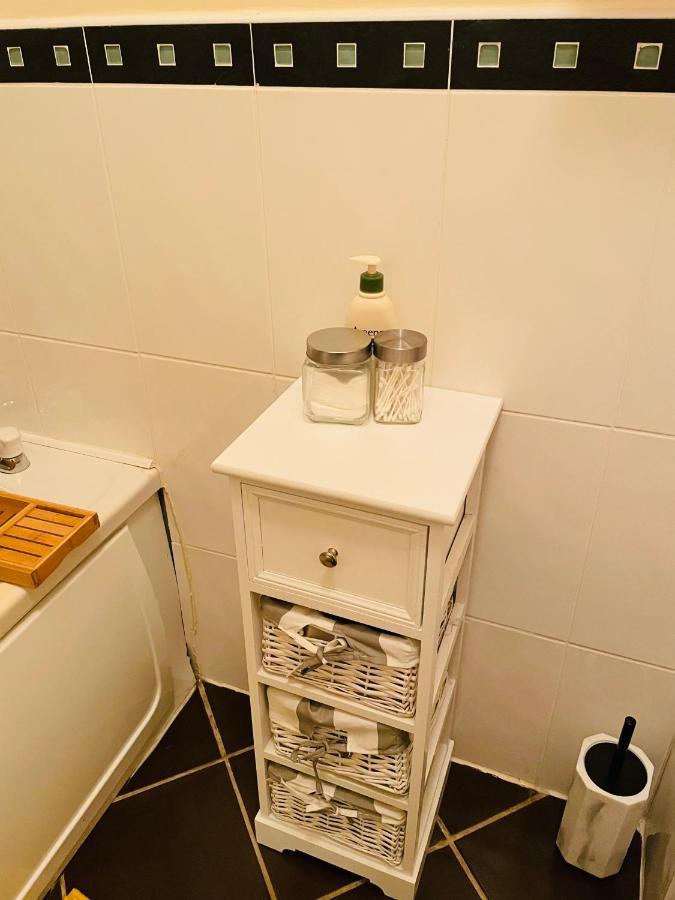 Carrick on Shannon A Room In Central Park Apts מראה חיצוני תמונה